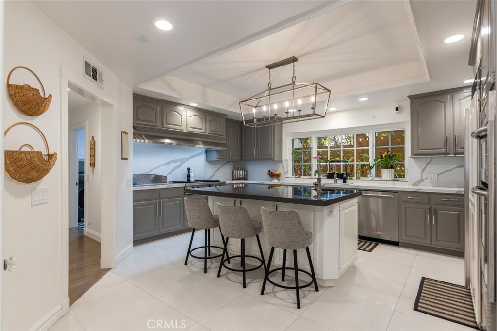 MLS #MB25129047 image #8