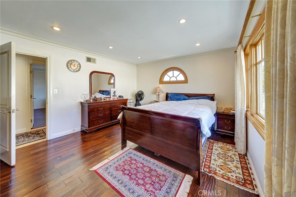 MLS #MB25133866 image #10