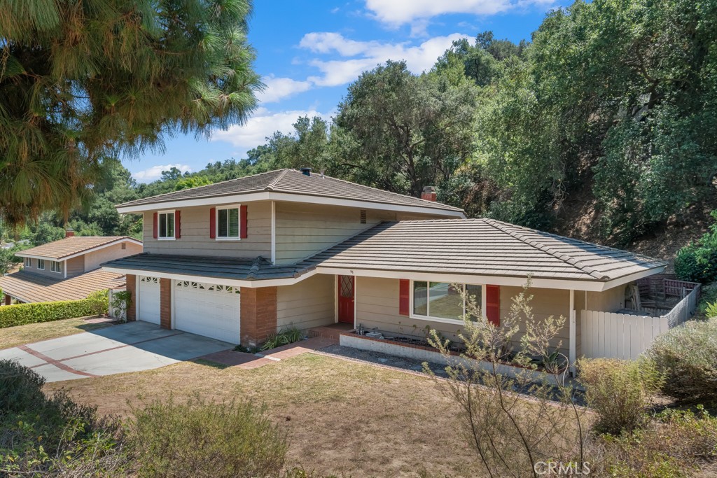 MLS #MB25181192 image #1