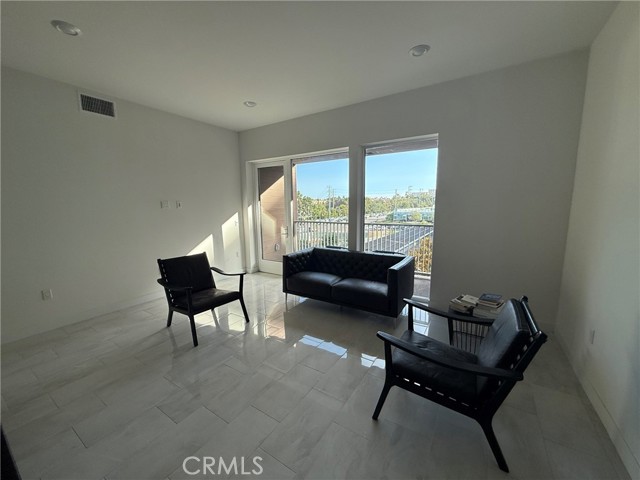 MLS #MB25198075 image #3