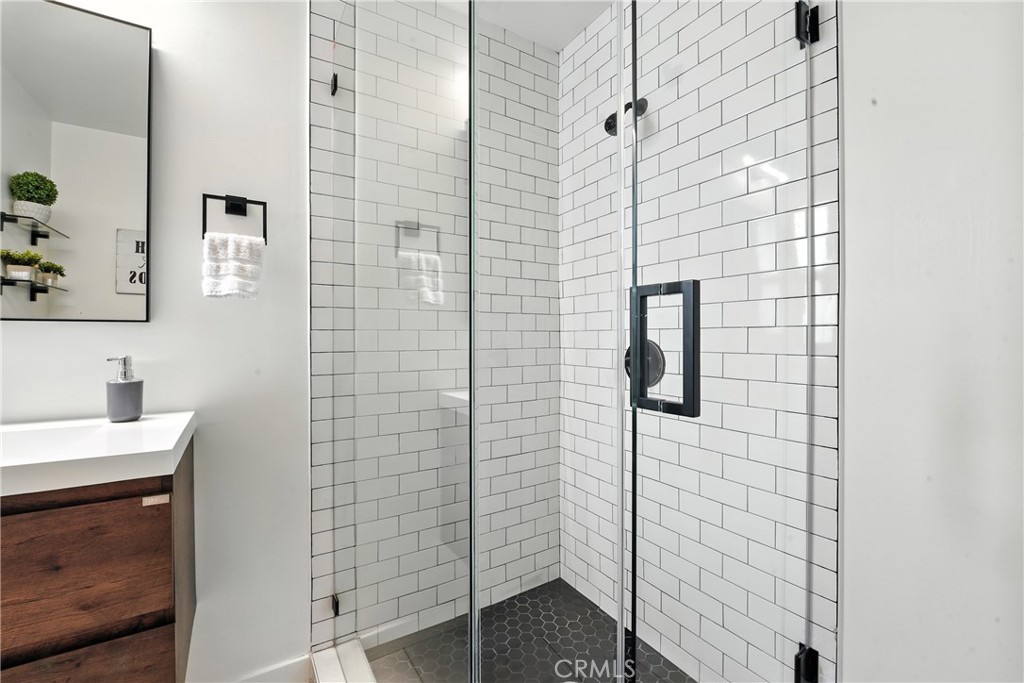 MLS #MB25198802 image #26