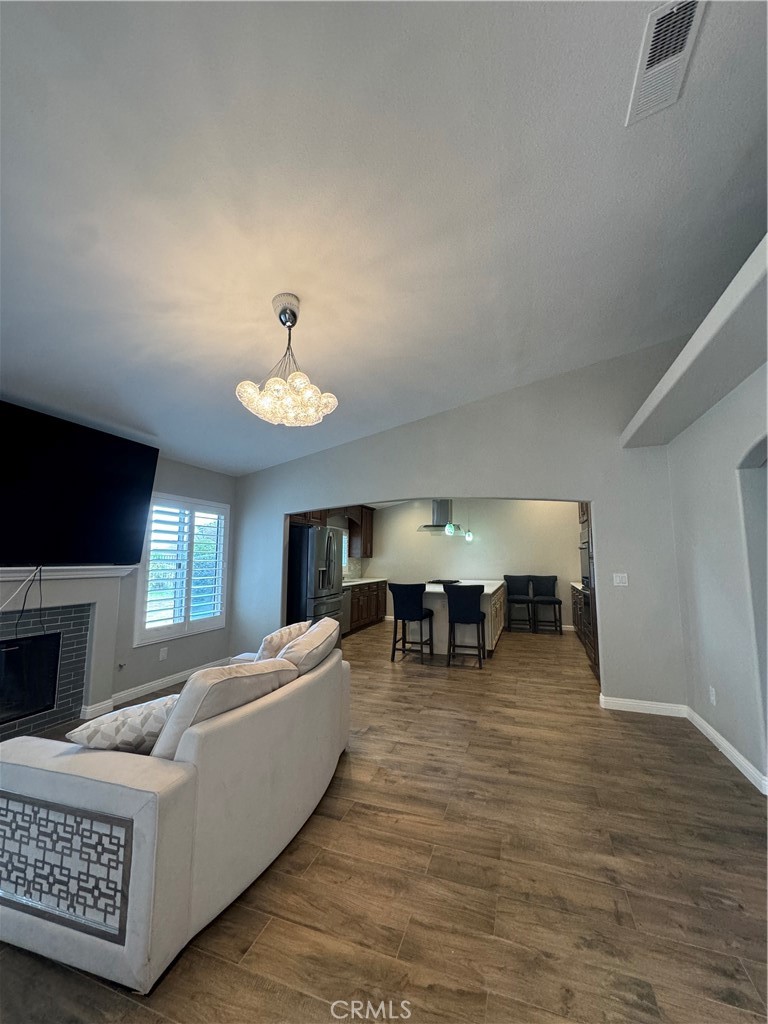 MLS #MB25206873 image #1