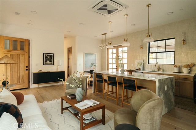 MLS #MB25259587 image #1