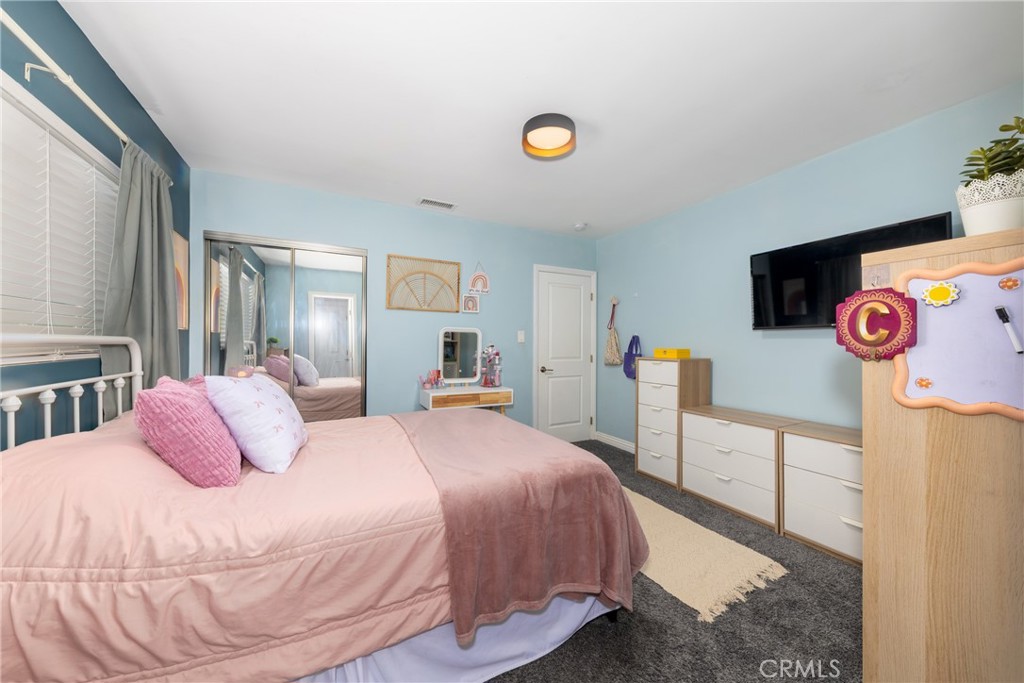 MLS #MB25262635 image #25