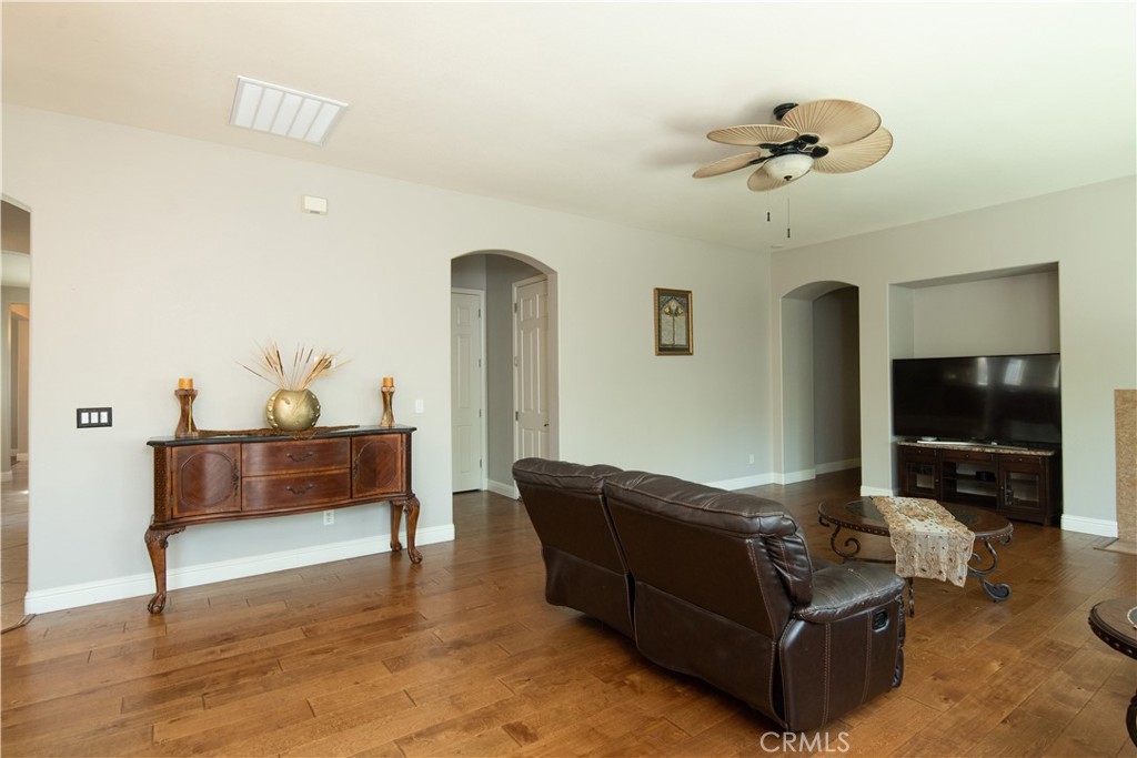 MLS #MC25067571 image #10