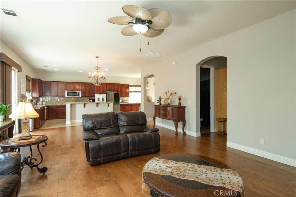 MLS #MC25067571 image #40