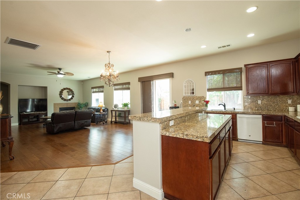 MLS #MC25067571 image #50