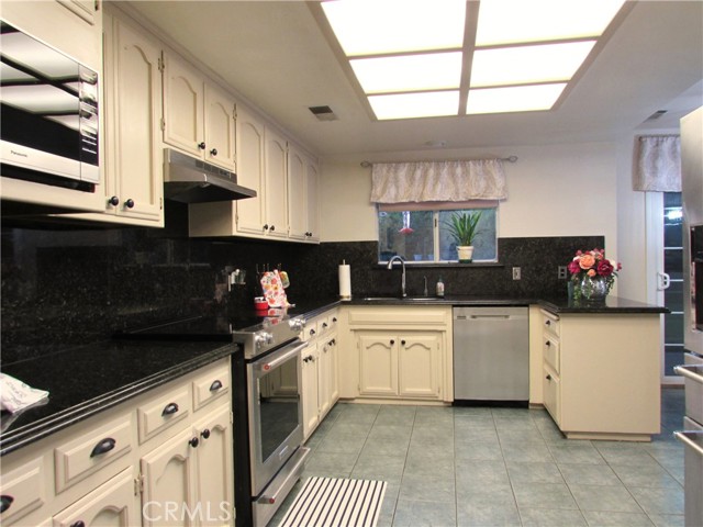 MLS #MC25119366 image #26