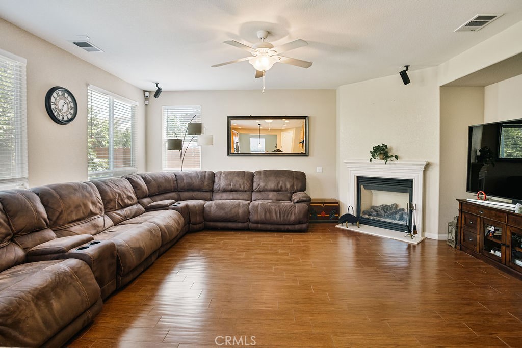 MLS #MC25145995 image #5