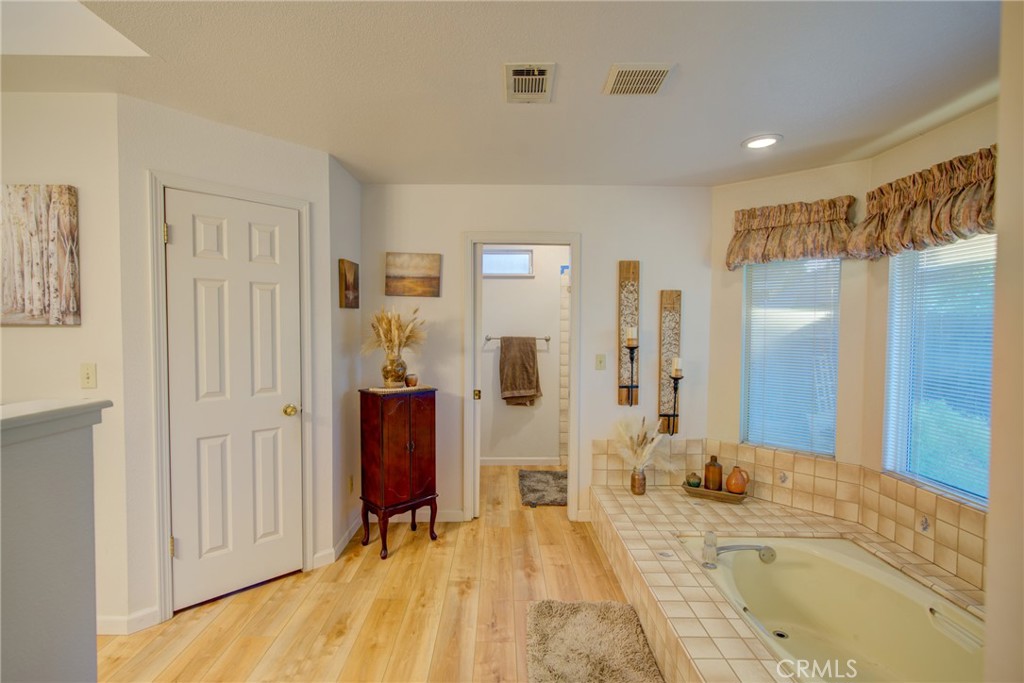 MLS #MC25154391 image #16