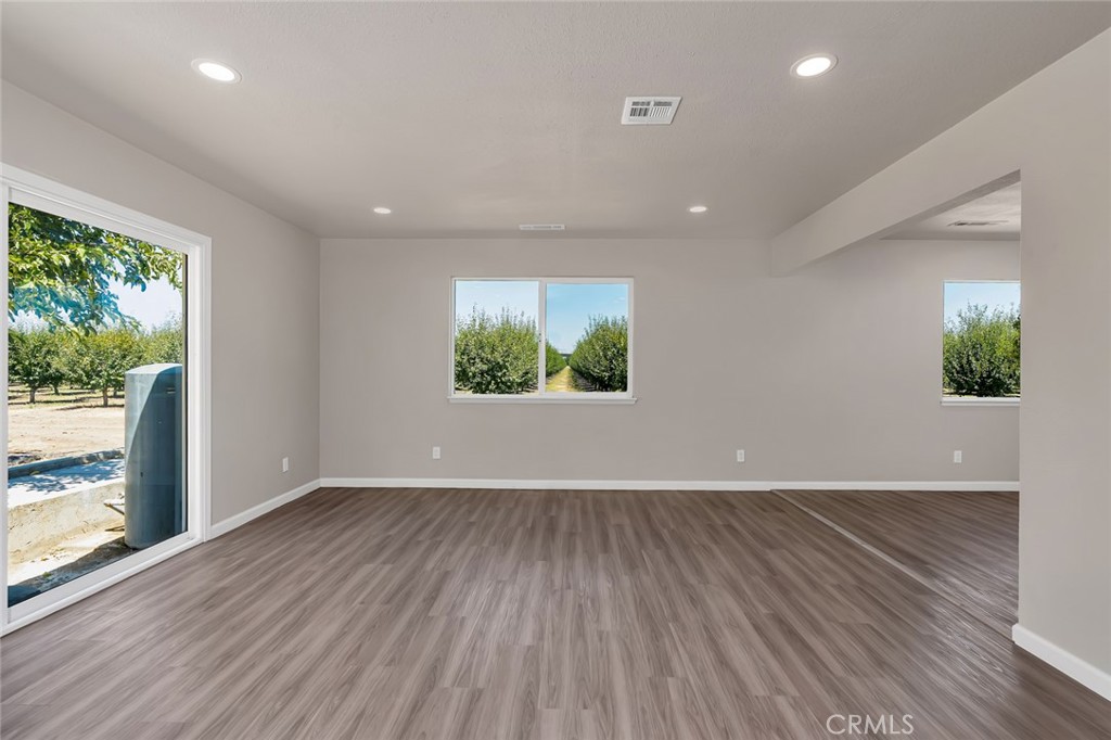 MLS #MC25184811 image #8