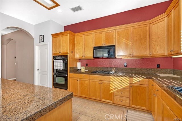 MLS #MC25191408 image #9