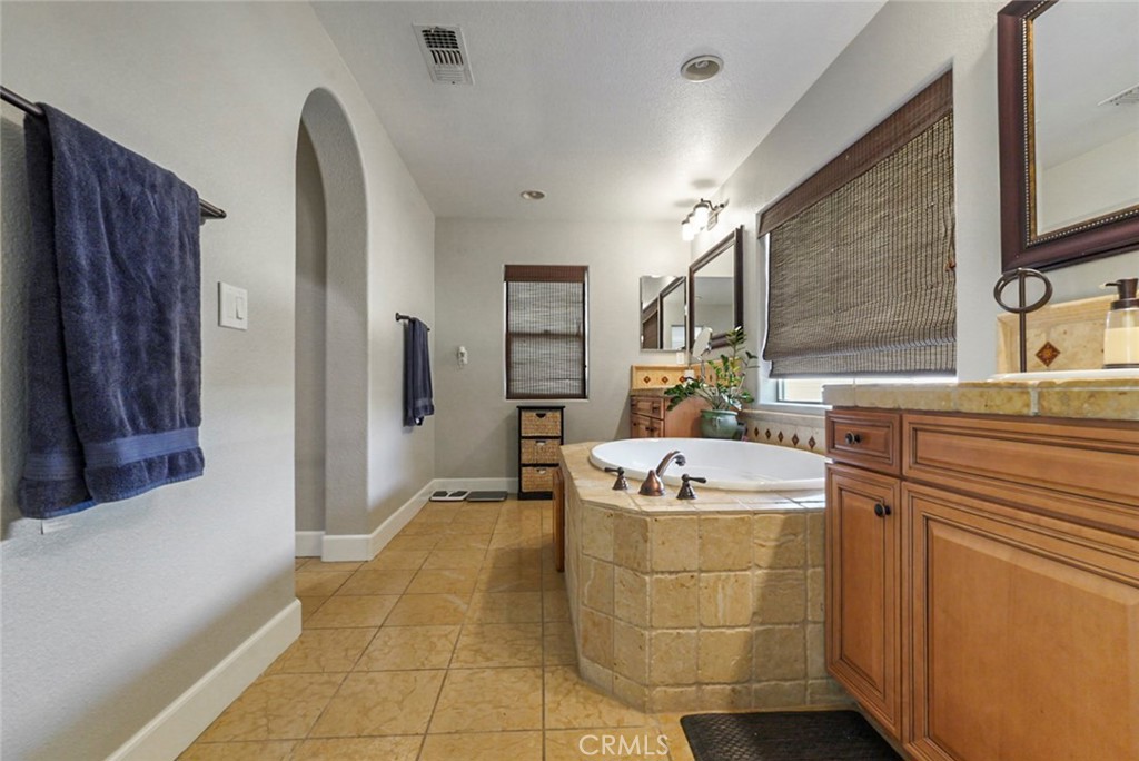 MLS #MC25214421 image #50