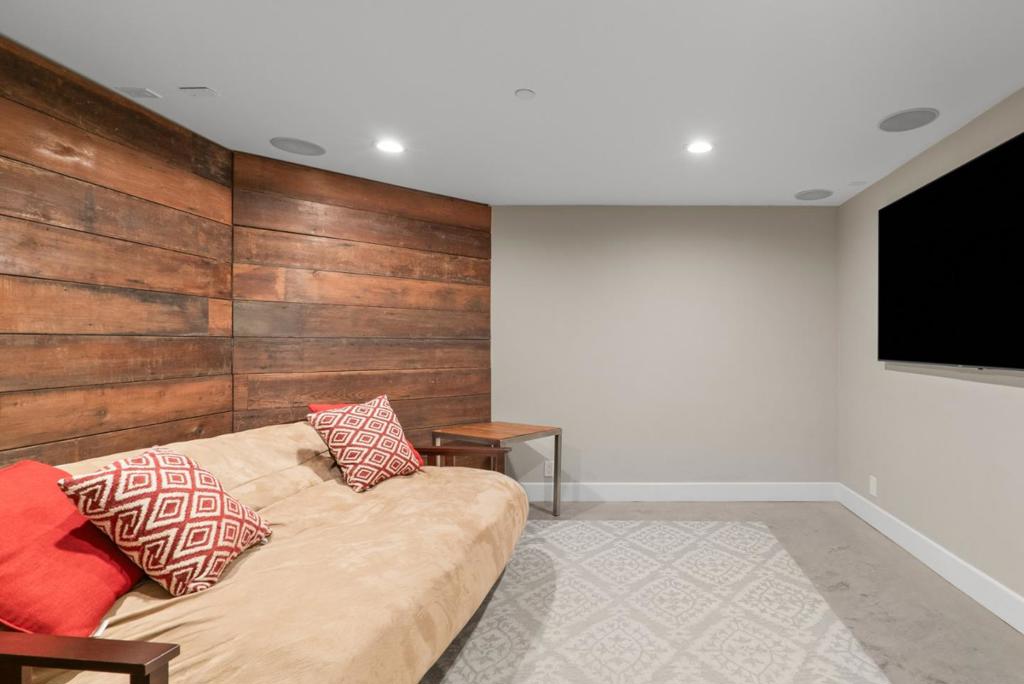 MLS #ML81998255 image #43