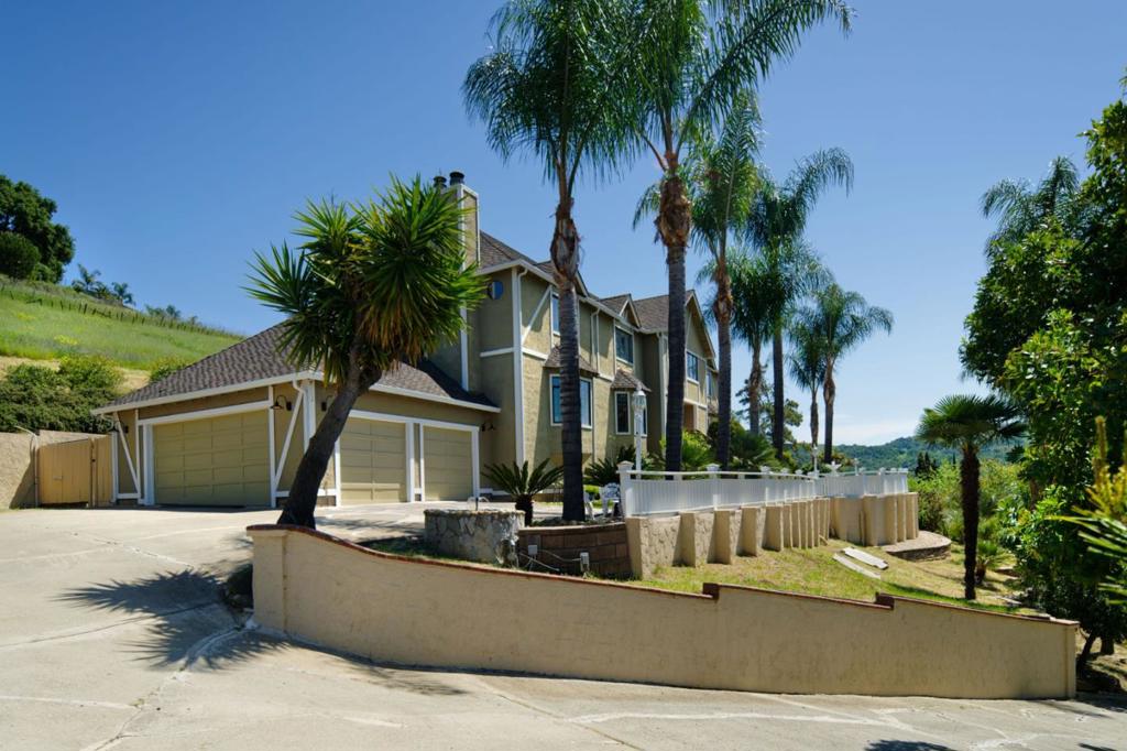 MLS #ML82003243 image #1