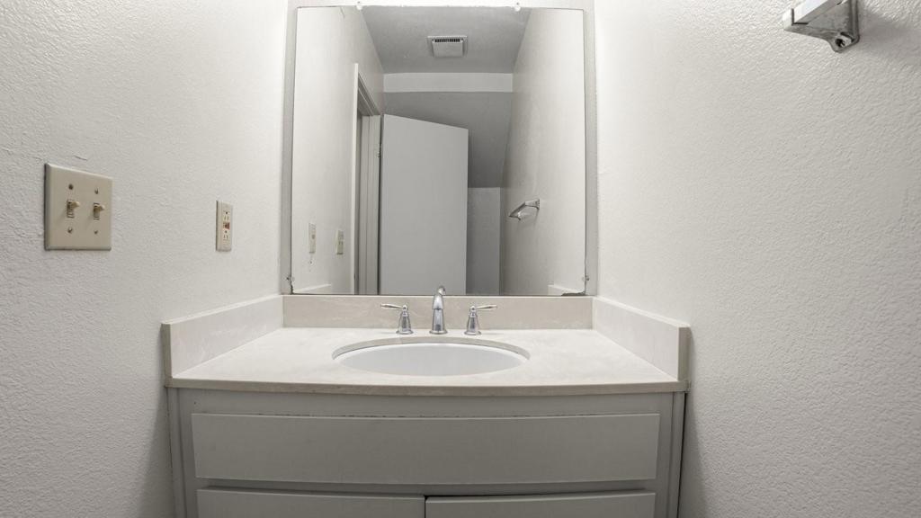 MLS #ML82007013 image #6