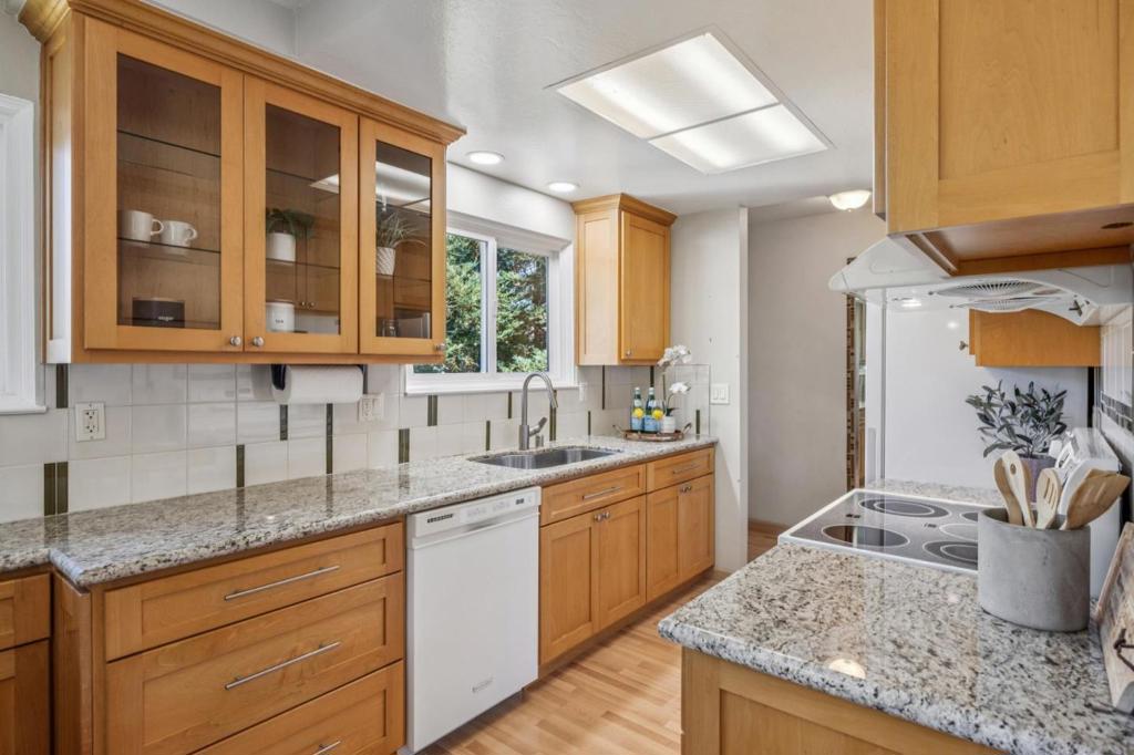 MLS #ML82012607 image #2