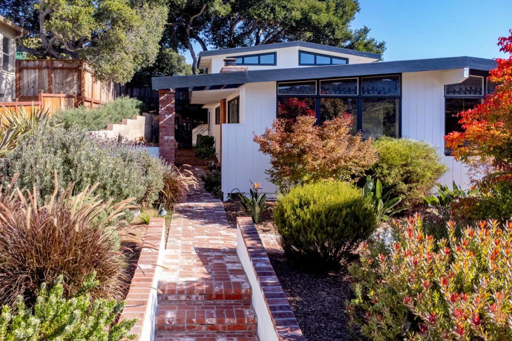 MLS #ML82013440 image #1