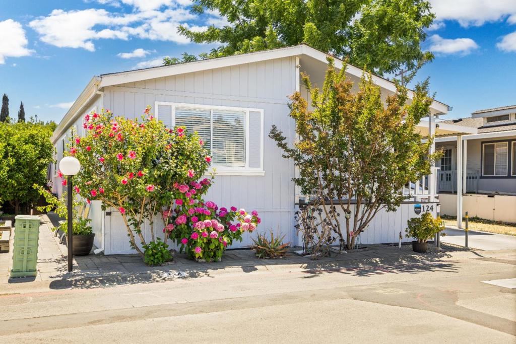 MLS #ML82015953 image #1