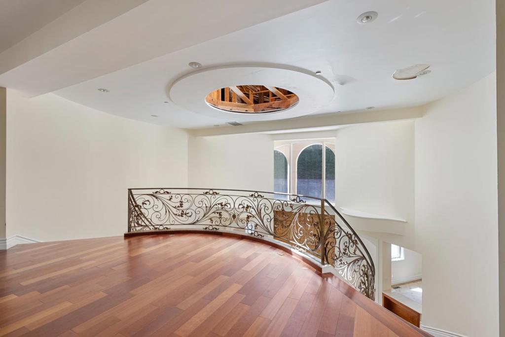 MLS #ML82017325 image #2