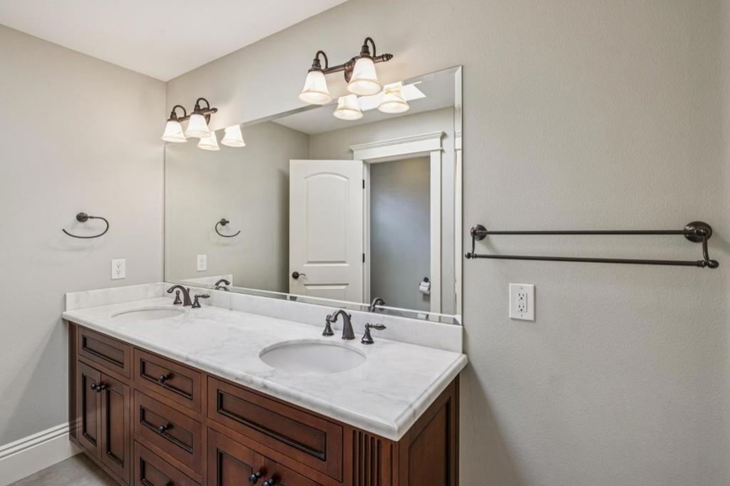 MLS #ML82017652 image #43