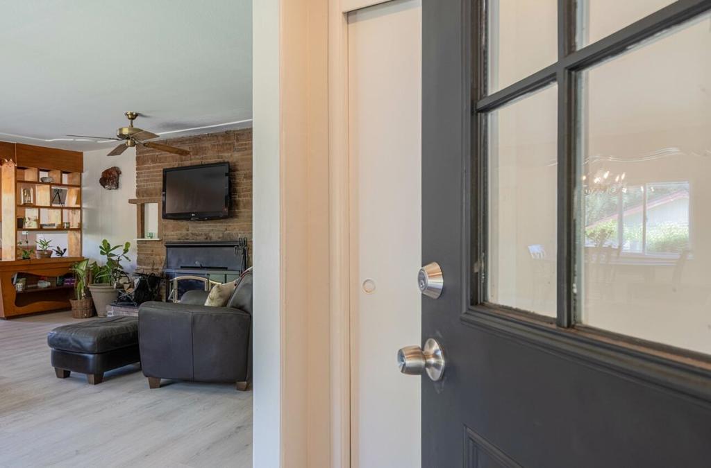 MLS #ML82017735 image #2