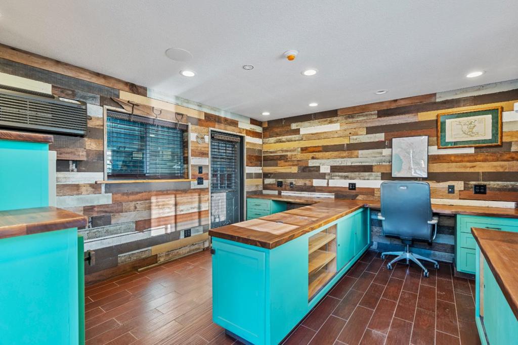 MLS #ML82018625 image #65