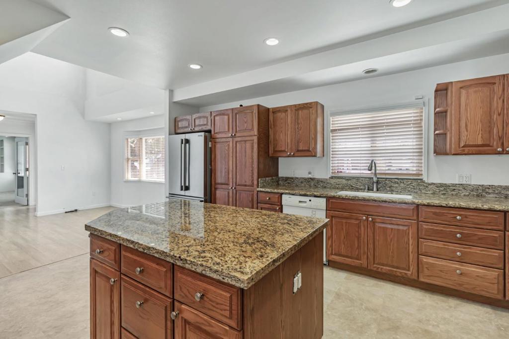 MLS #ML82020348 image #60