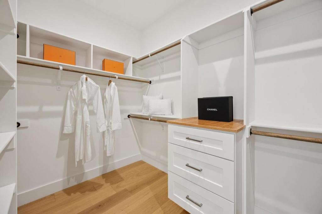 MLS #ML82020582 image #26