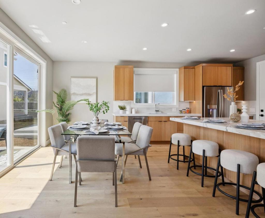 MLS #ML82020582 image #8