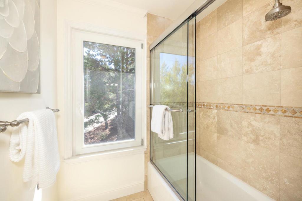 MLS #ML82020606 image #47