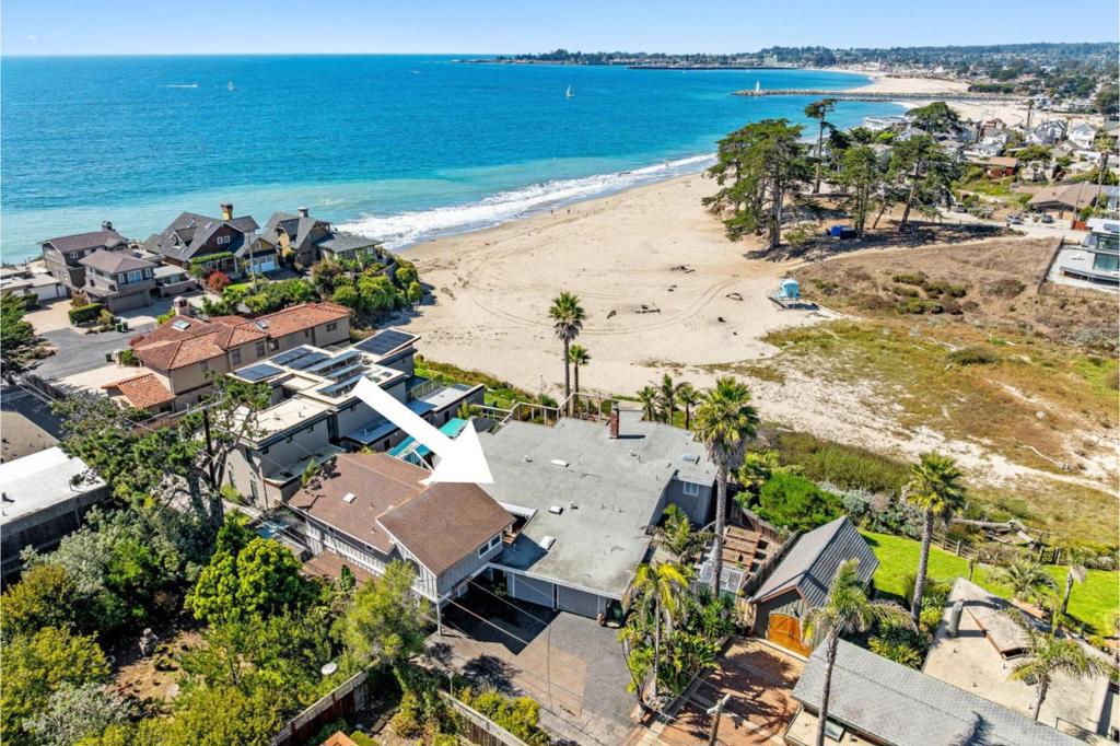 MLS #ML82021380 image #1