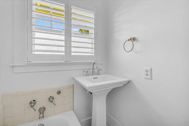 MLS #ML82022331 image #36