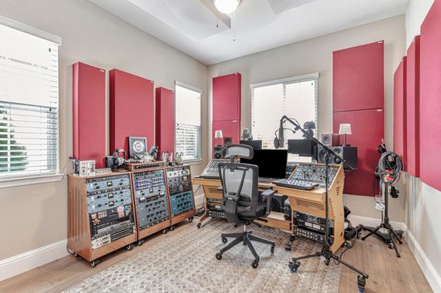 MLS #ML82022701 image #22