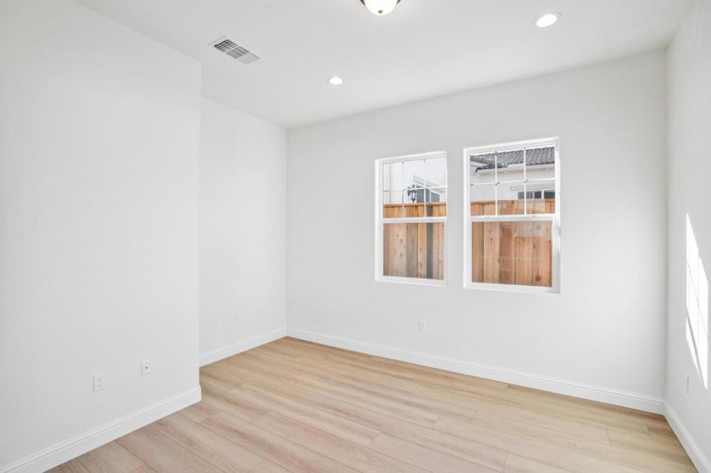 MLS #ML82025040 image #25