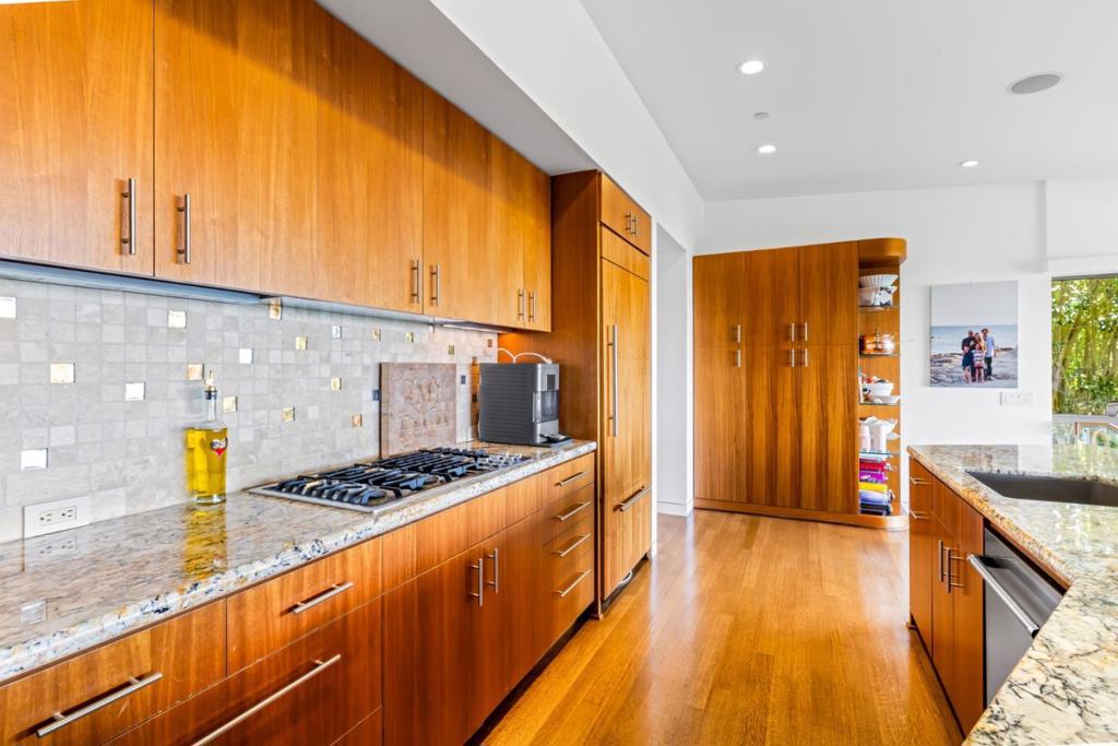 MLS #ML82026886 image #11