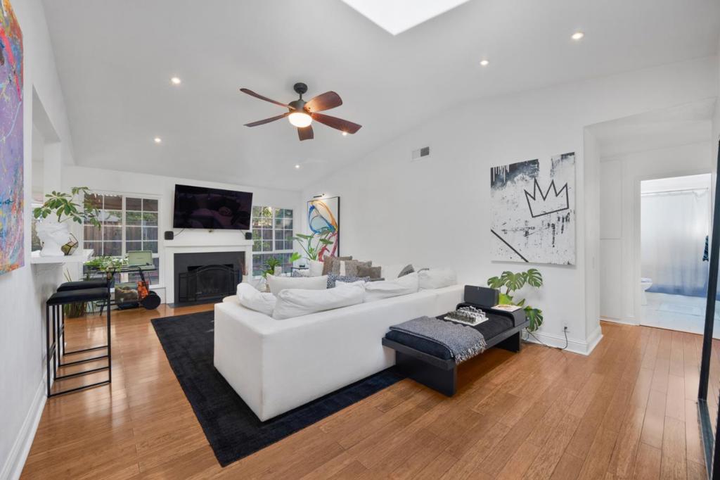 MLS #ML82026969 image #2