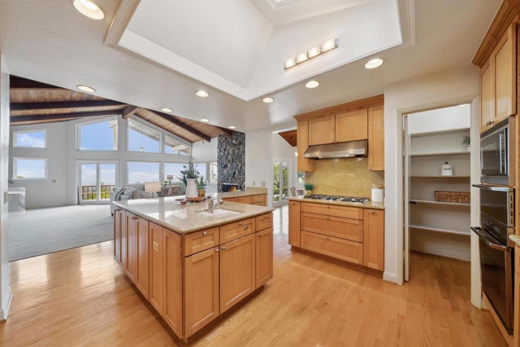 MLS #ML82027045 image #12