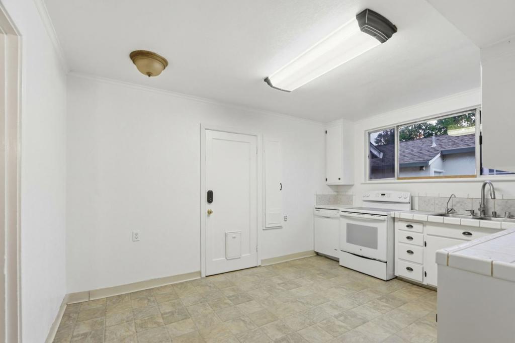 MLS #ML82027560 image #16