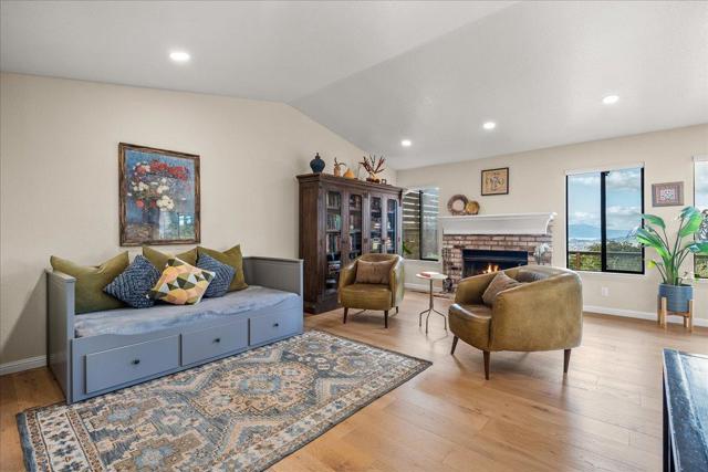 MLS #ML82027842 image #2