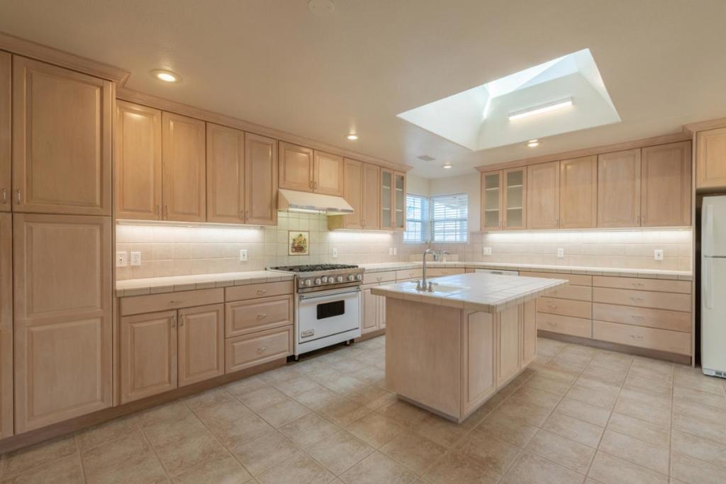 MLS #ML82027933 image #2