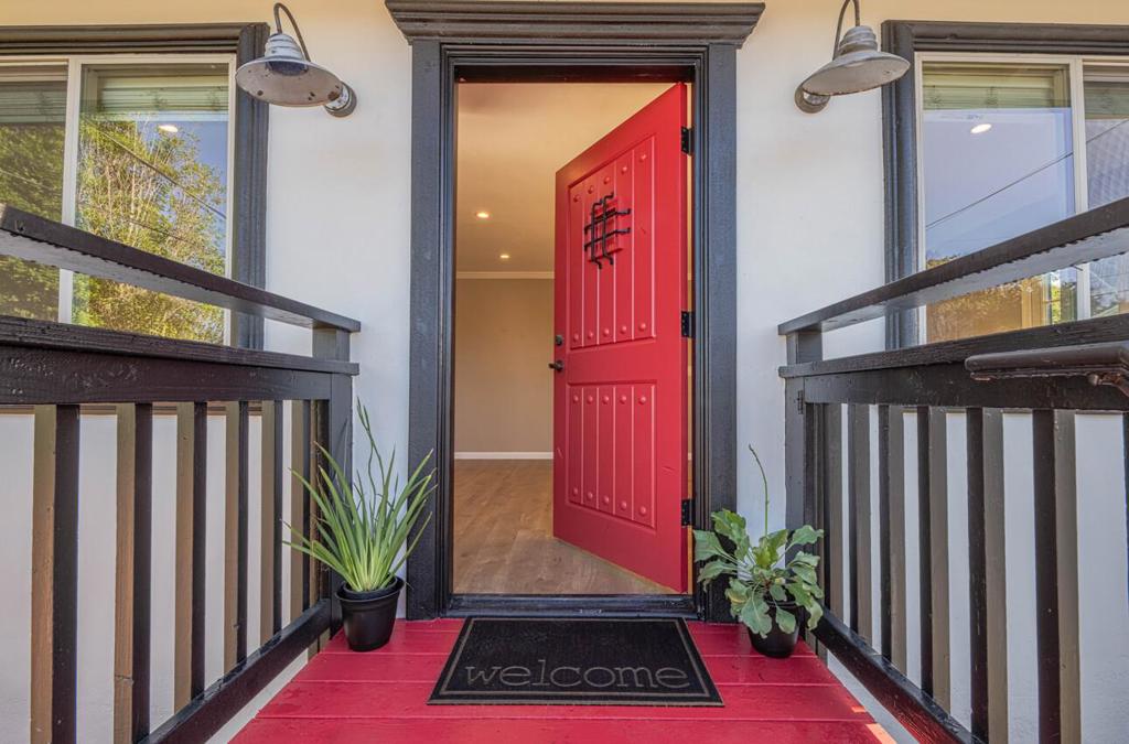 MLS #ML82028005 image #1