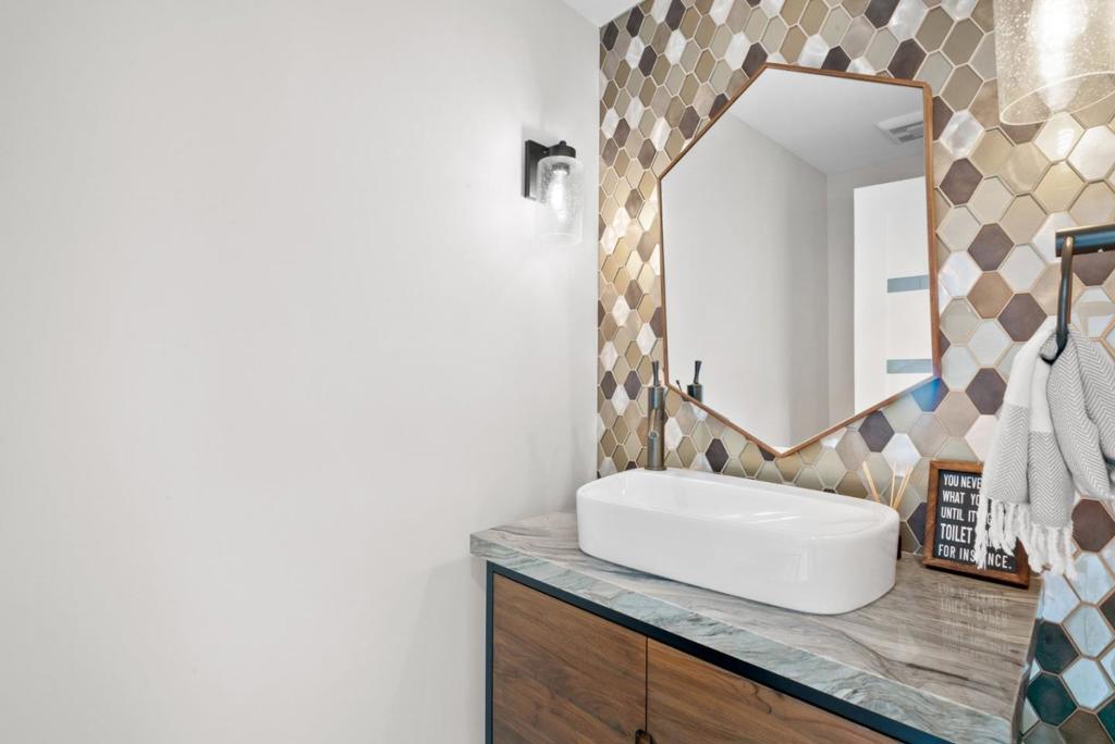 MLS #ML82028040 image #49