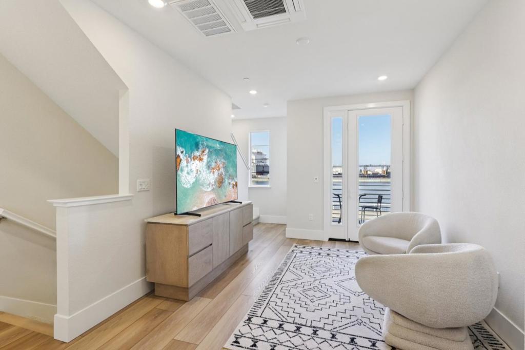 MLS #ML82028340 image #4