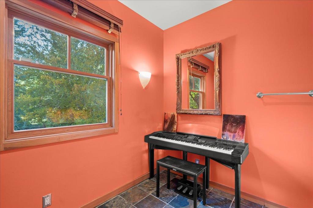 MLS #ML82028529 image #16