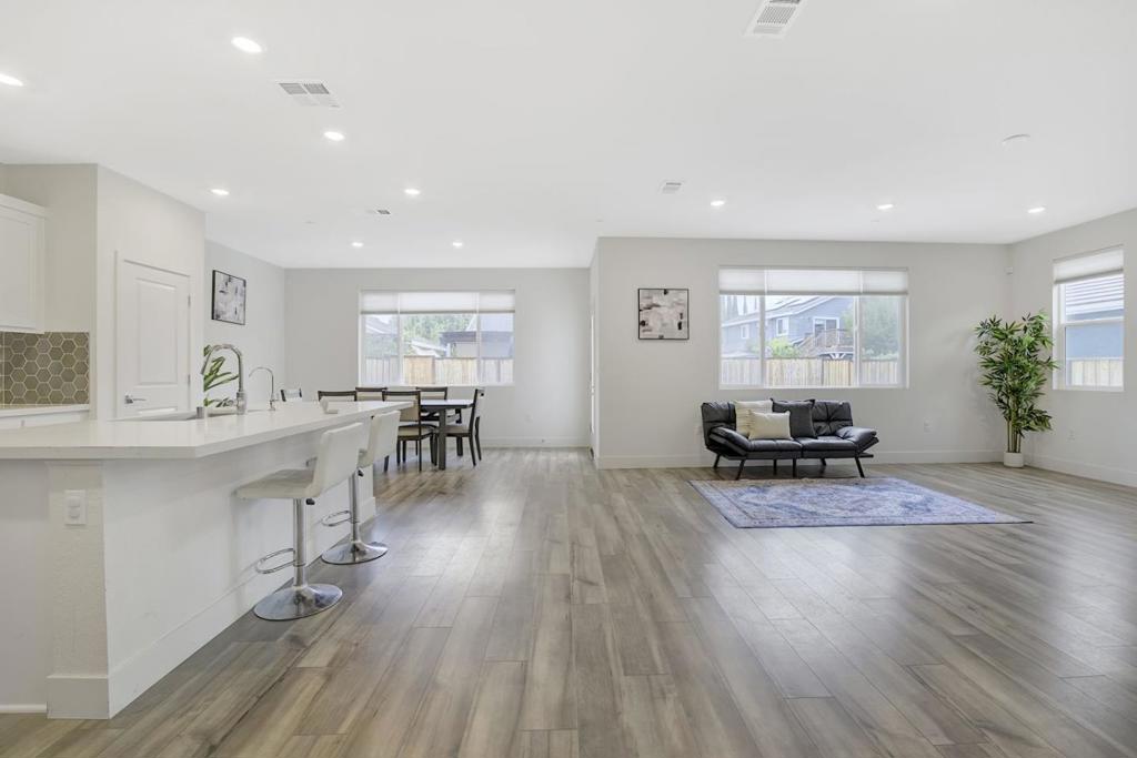 MLS #ML82028741 image #10