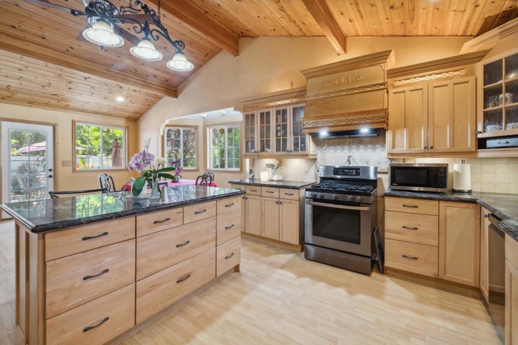 MLS #ML82028847 image #13