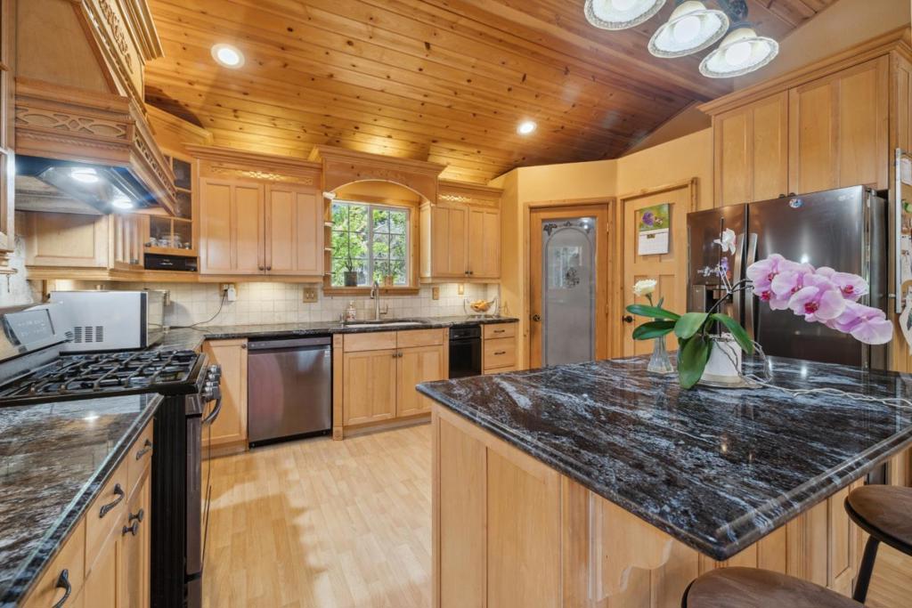 MLS #ML82028847 image #16