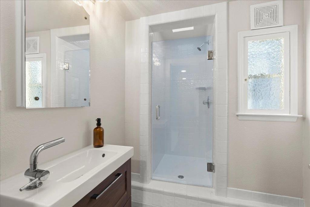 MLS #ML82028874 image #16