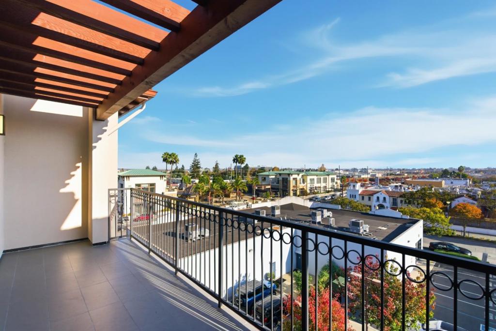 MLS #ML82028883 image #2